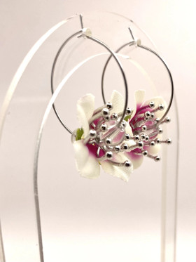 Esteri, valkoinen-pinkki