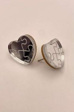 Sydämellinen, hopea nappi