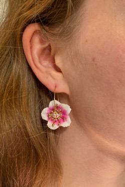 Esteri, valkoinen-pinkki