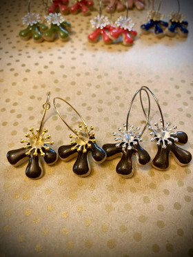 Pernille, mustanruskea