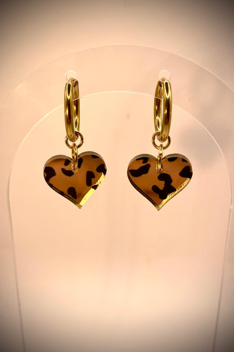 Hertta- leopardi kulta