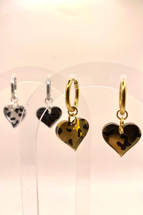 Hertta- leopardi kulta