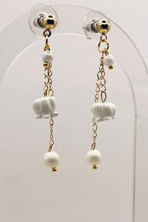 Sanelma - valkoinen - kulta - nappi