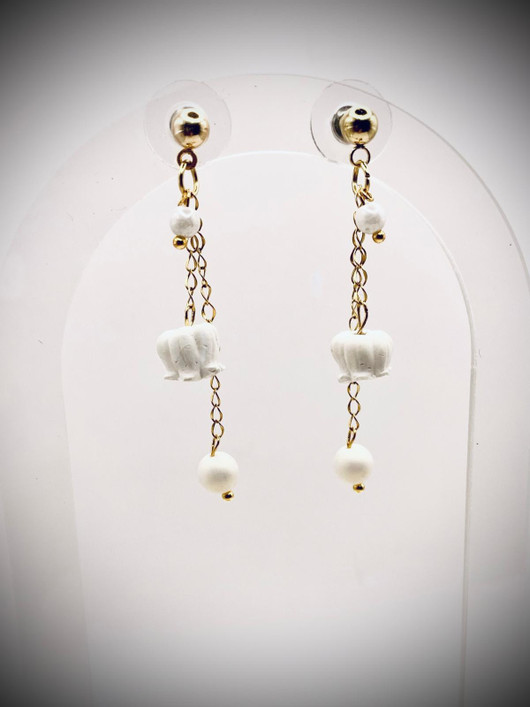 Sanelma - valkoinen - kulta - nappi