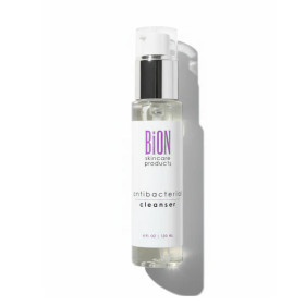 Antibakterial Cleanser puhdistusgeeli 21€ / 33.50€