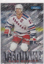  1995-96 SkyBox Impact Ice Quake #5 Mark Messier