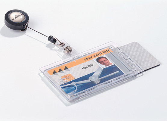 Kulkukorttikotelo ja jojo Durable 8224 85x54mm  / 10 kpl