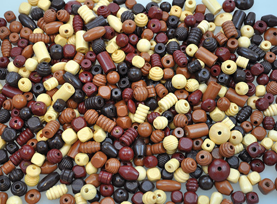 Puuhelmilajitelma luonnon värit 250g