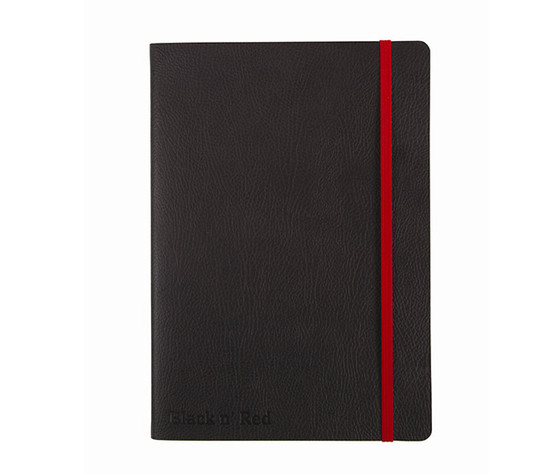 Muistikirja Oxford Black n´Red A5 viivoitettu 144 sivua