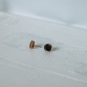 Peili Nappikorvakorut