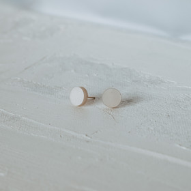 Huurre Nappikorvakorut