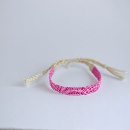 Kudottu rannekoru - mallikappale