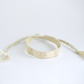 Kudottu rannekoru - mallikappale