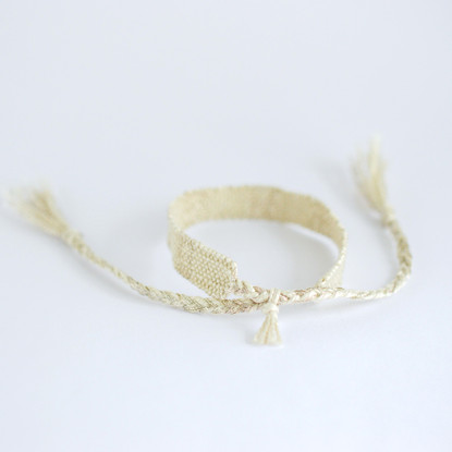 Kudottu rannekoru - mallikappale