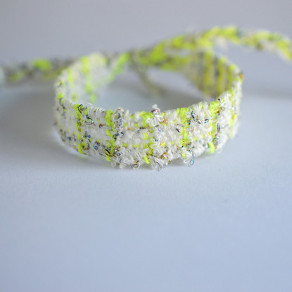 Kudottu rannekoru - mallikappale