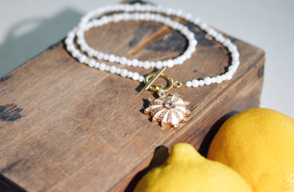 Mother of Pearls helmikaulakoru