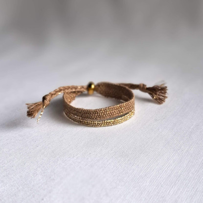 Linen Stories × Kimallus – käsin kudottu rannekoru