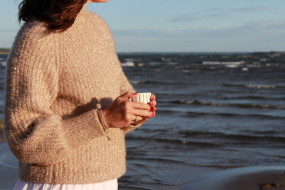 Linen Stories × Kimallus – käsin kudottu rannekoru