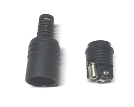 DIN kaiutinliitin naaras