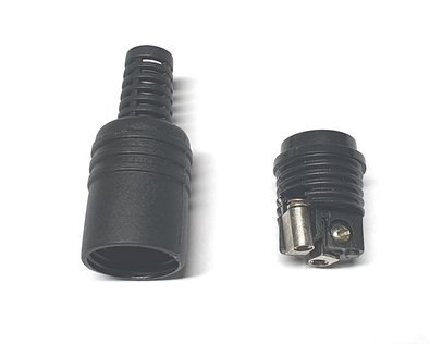 DIN kaiutinliitin naaras