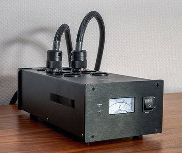 Taga Harmony PC-5000 musta High End virtasuodin