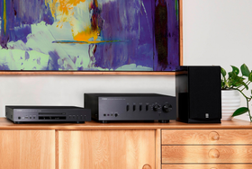 Yamaha CD-S303 musta CD-soitin