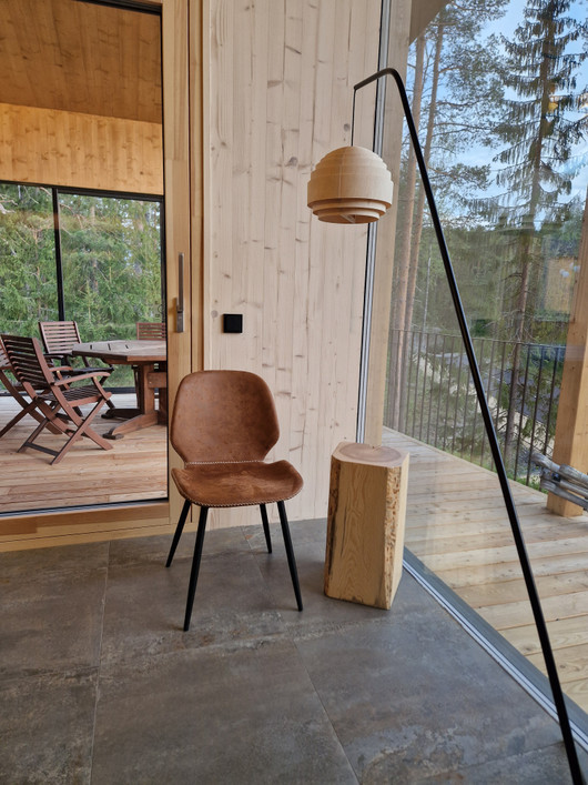 Nousu-Lattiavalaisin