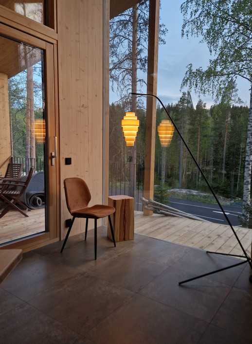 Riippa-Lattiavalaisin