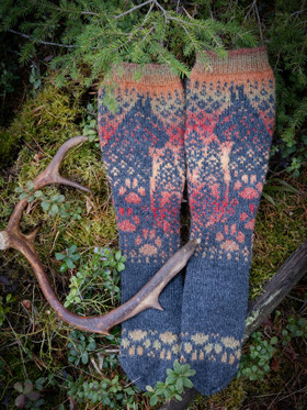 Korvenkulkija -sukat