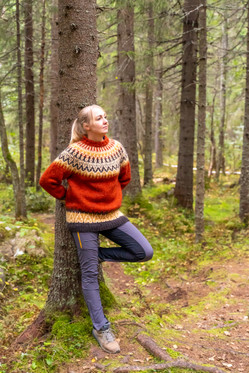 Keihäänkärki -neule