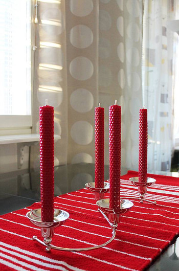 Mehiläisvahakynttilä Puolukka(2 kpl)