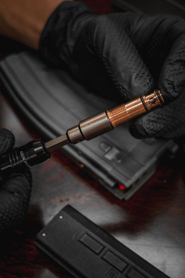 Gun Power Tool – 17-Piece Grenade-Style  –venttiilityökalusarja