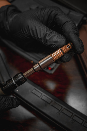 Gun Power Tool – 17-Piece Grenade-Style  –venttiilityökalusarja
