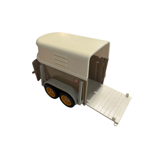 Schleich Auto ja hevostraileri