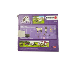 Schleich 42104 Pesupaikka, hevonen ja hoitaja Isa