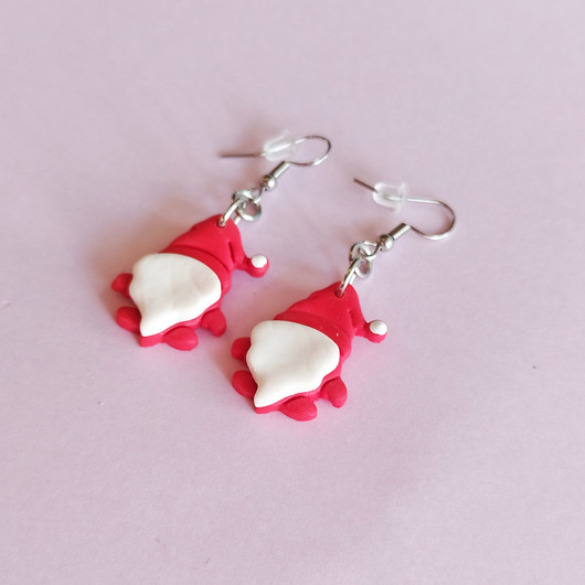 Tonttu valkoparta korvakorut