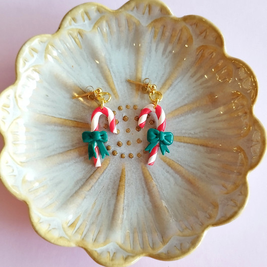 Makeat karkkikepit- korvakorut