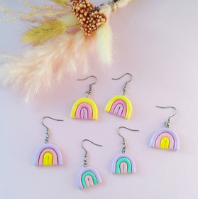 Värikkäät sateenkaari korvakorut