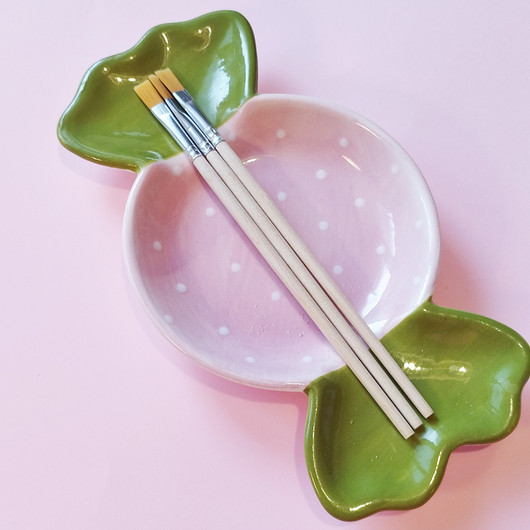 Laattapäinen sivellin