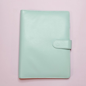 Budjetoinnin aloituspakkaus, vaaleansininen kansio. A5 koko.