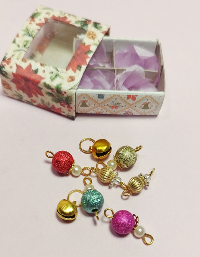 Jouluboxi tonttuoven koristeluun 