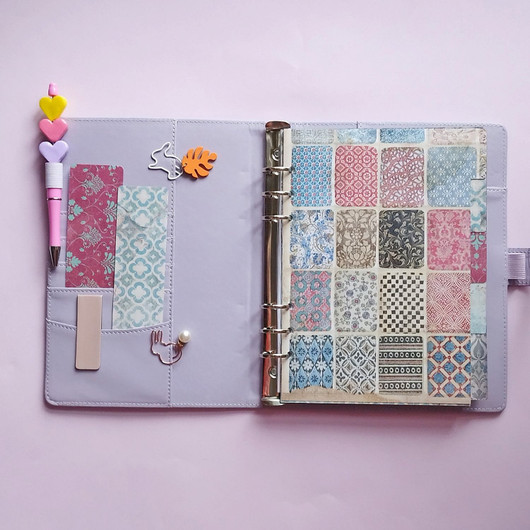 A5 välilehdet, colorful tiles