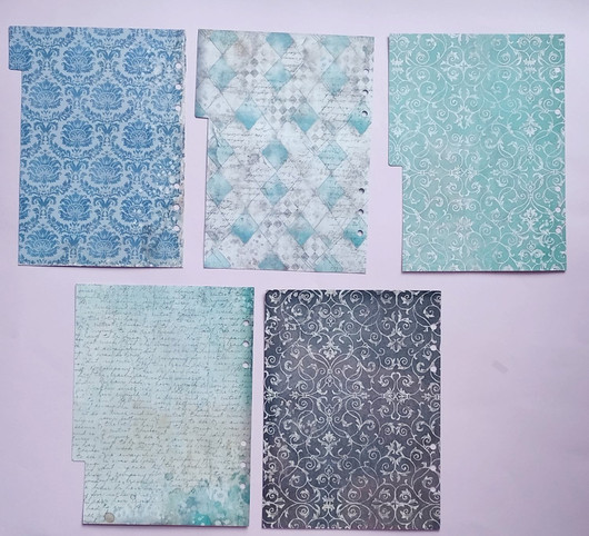 A5 välilehdet, colorful tiles
