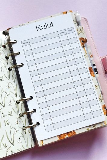 Säästötaulukko kortit budjettikansioon, mustavalkoinen teema