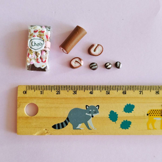 Suklainen herkkusetti nukkekotiin