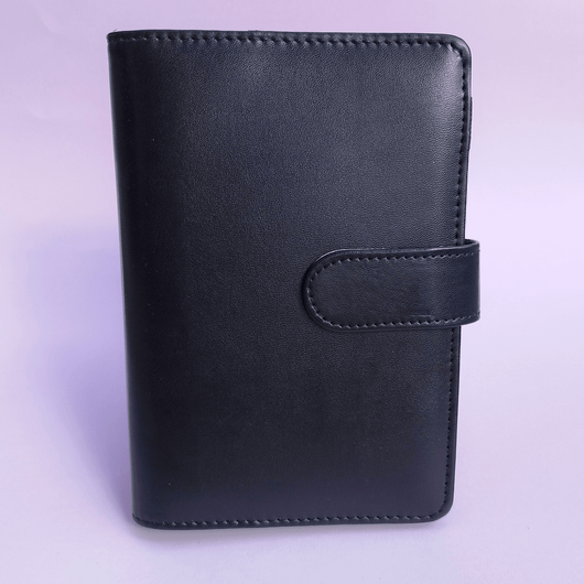 Budjettikansio a6 kokoinen, musta 