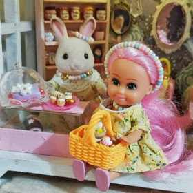 Mansikkahillopurkki nukkekotiin