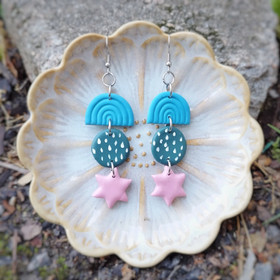 Sateenkaari sade korvakorut