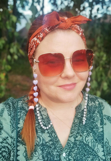 Silmälasiketju, liilat sydämet