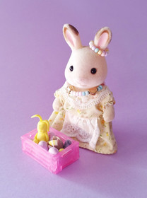 Pääsiäispupu laatikossa